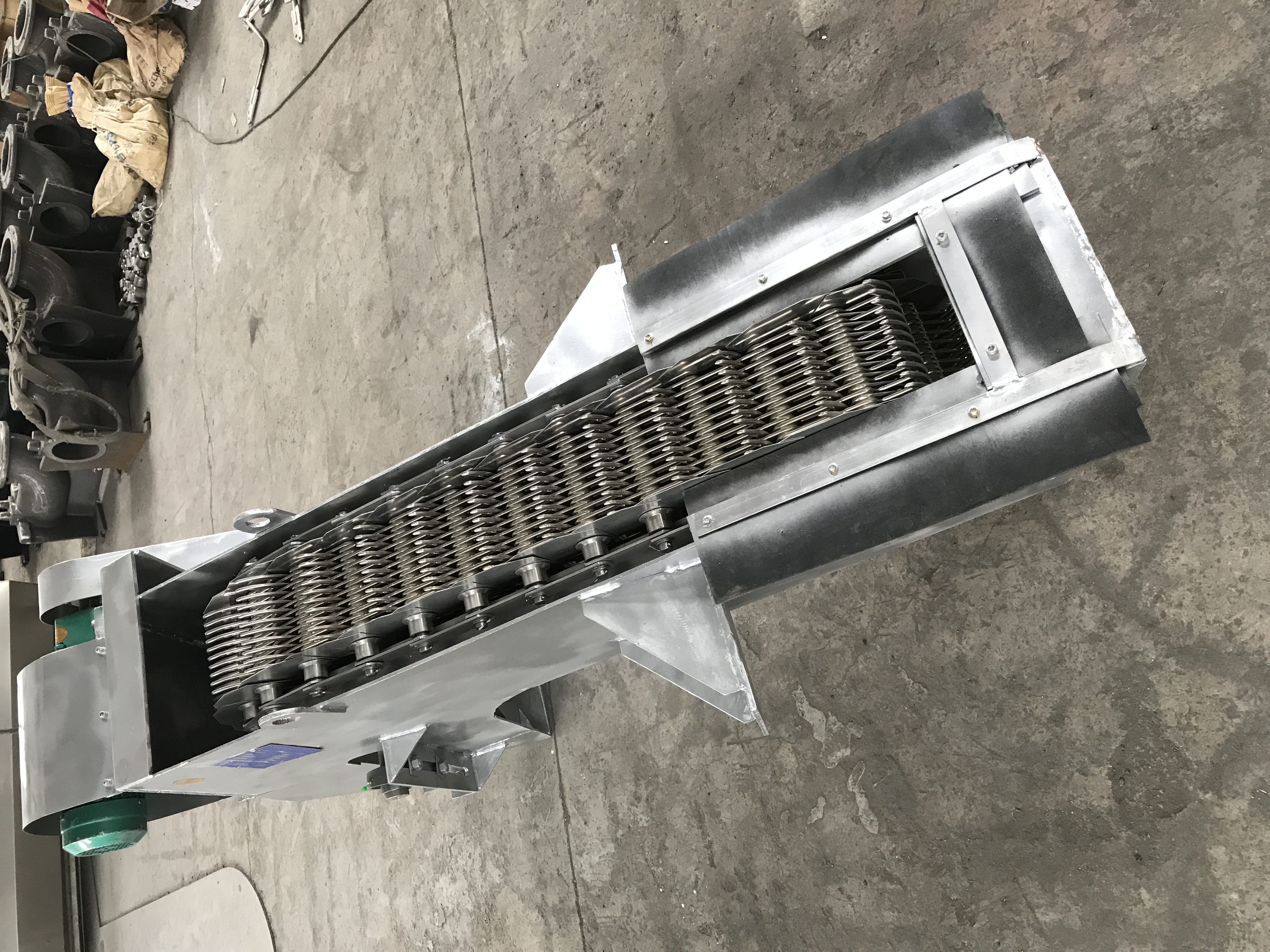 選購回轉式格柵除污機需要了解的常識